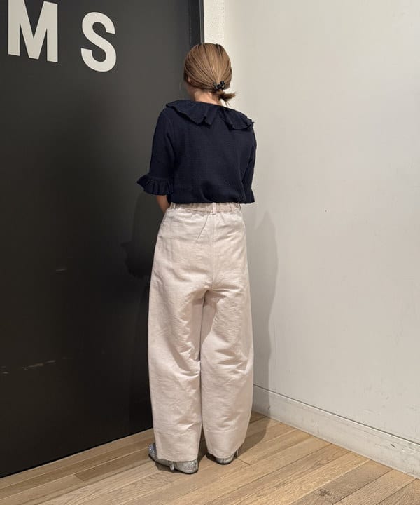 Ito_ririkaさんの「BEAMS WOMEN｜ジャガード フリル ギャザー ショートスリーブ」を使ったコーディネート