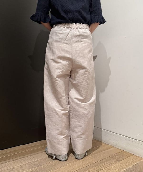 Ito_ririkaさんの「BEAMS WOMEN｜ジャガード フリル ギャザー ショートスリーブ」を使ったコーディネート