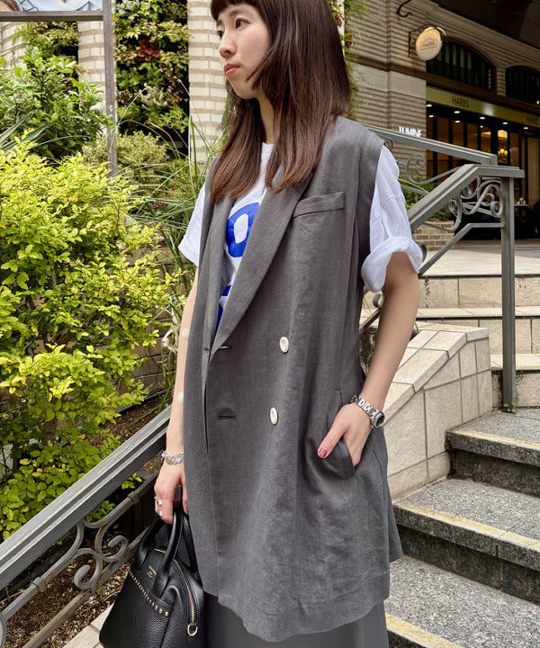 はやしあかねさんの「BEAMS WOMEN｜CHRISTIAN VILLA / 別注 スタッズ ボストンバッグ」を使ったコーディネート