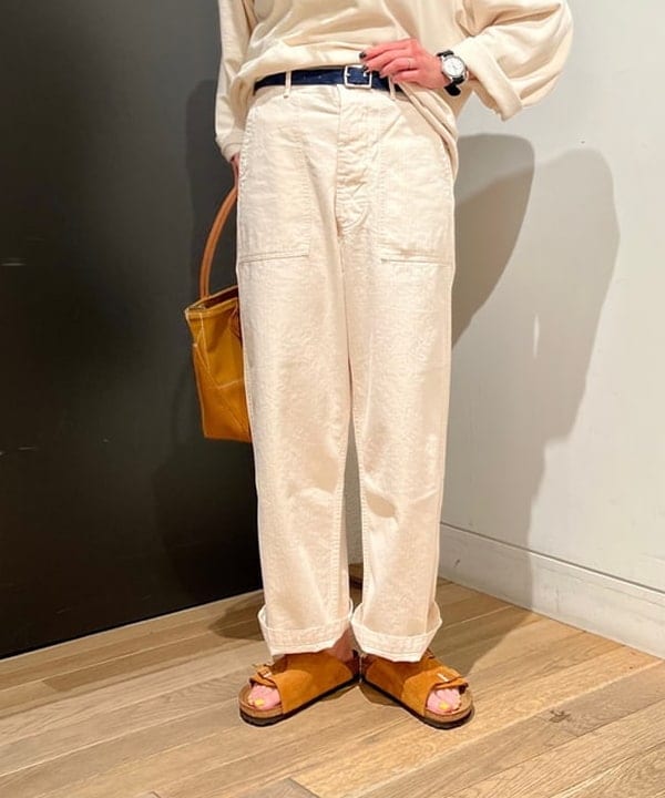 浦谷 久枝さんの「BEAMS WOMEN｜orSlow / ヘリンボーン ツイル サマー ファティーグ パンツ」を使ったコーディネート