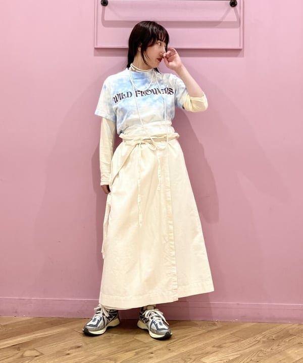 晶さんの「BEAMS WOMEN｜ワンショルダー エプロン ワンピース」を使ったコーディネート