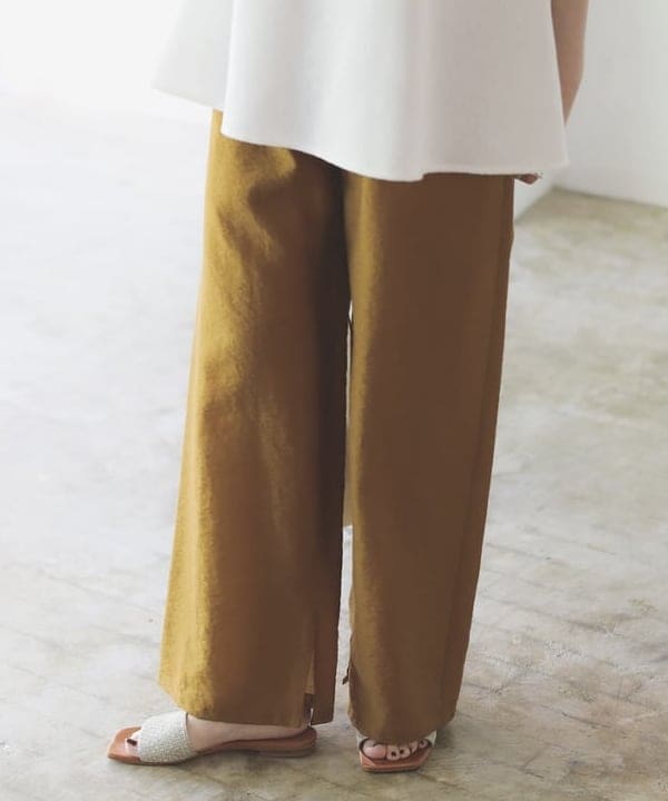 大浦 栞さんの「BEAMS WOMEN｜ラッセルメッシュ ノースリーブ プルオーバー」を使ったコーディネート