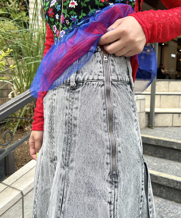 あさひさんの「BEAMS WOMEN｜デニム タック ミディアム スカート」を使ったコーディネート