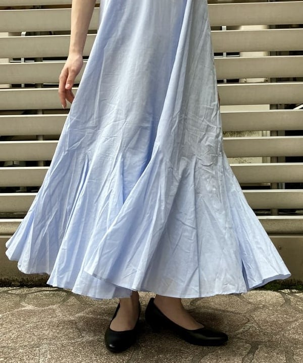 イナダさんの「BEAMS WOMEN｜【別注】MARIHA / 夏の月影 ソリッド ワンピース」を使ったコーディネート
