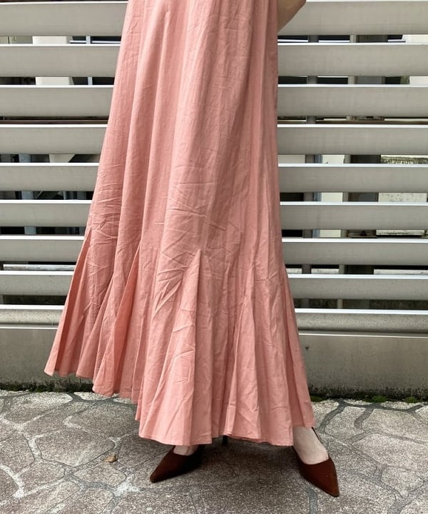 YUIさんの「BEAMS WOMEN｜【別注】MARIHA / 夏の月影 ソリッド ワンピース」を使ったコーディネート