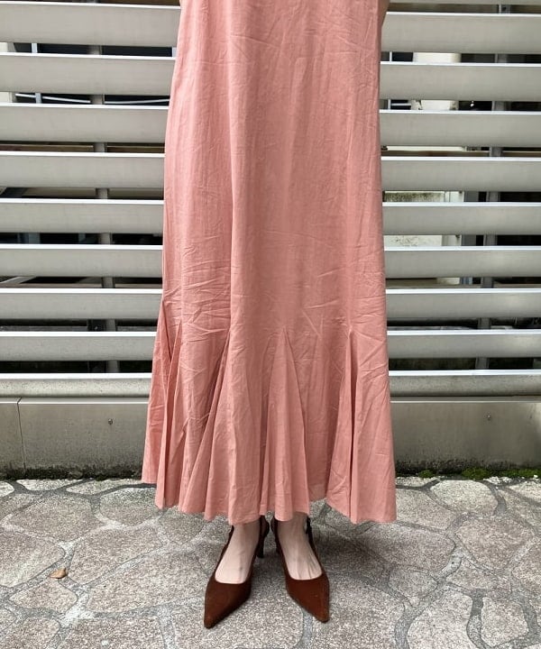 YUIさんの「BEAMS WOMEN｜【別注】MARIHA / 夏の月影 ソリッド ワンピース」を使ったコーディネート