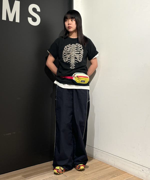 sakuraさんの「BEAMS WOMEN｜【別注】BOW WOW / BONE T-shirt」を使ったコーディネート