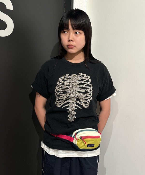 sakuraさんの「BEAMS WOMEN｜【別注】BOW WOW / BONE T-shirt」を使ったコーディネート