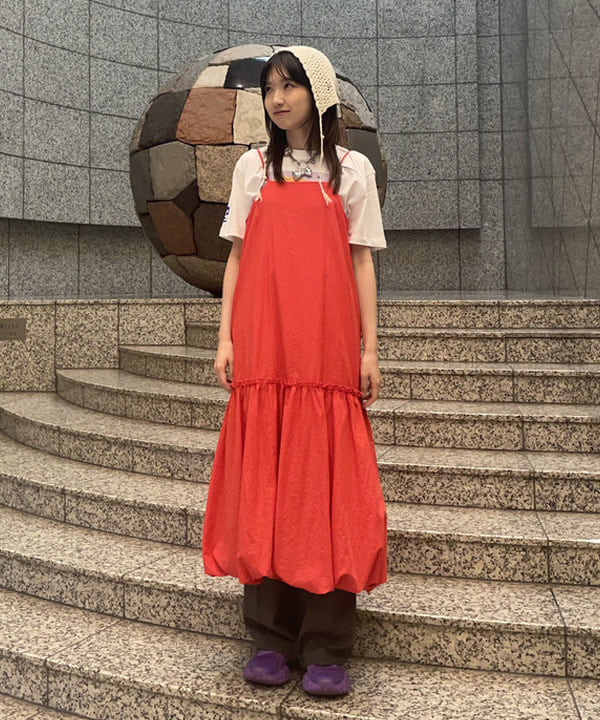 加歩さんの「BEAMS WOMEN｜バルーン キリカエ キャミ ワンピース」を使ったコーディネート