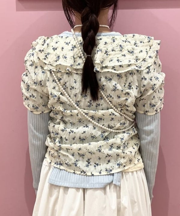 晶さんの「BEAMS WOMEN｜グロッシー バルーン スカート」を使ったコーディネート