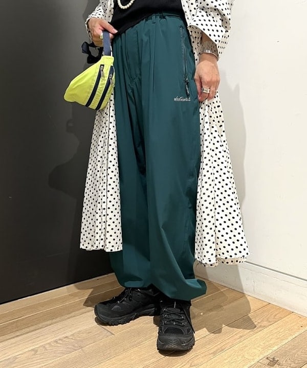 吉田 奈央さんの「BEAMS WOMEN｜ドット セーラー カラー ワンピース」を使ったコーディネート