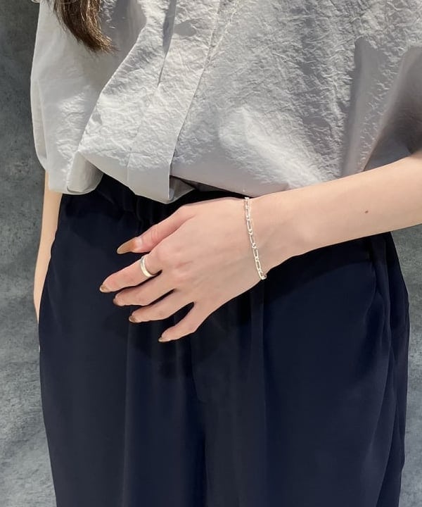 nodokaさんの「BEAMS WOMEN｜CHRISTIAN VILLA / スクエア ボストン バッグ」を使ったコーディネート