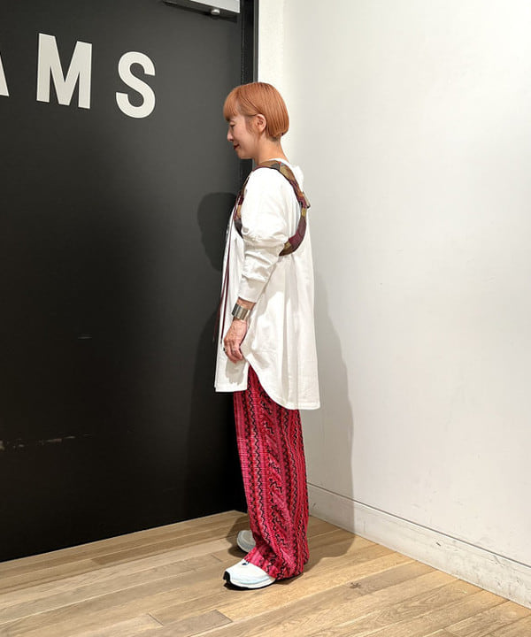 吉田 奈央さんの「BEAMS WOMEN｜【別注】GOOD ROCK SPEED / Life Ponch Tシャツ」を使ったコーディネート