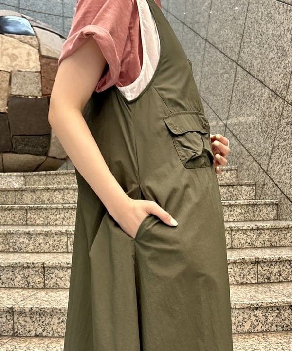 小原 もこさんの「BEAMS WOMEN｜晴雨兼用 プリント 折り畳み傘」を使ったコーディネート