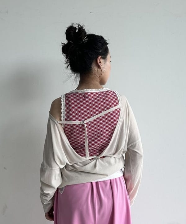 清水 彩乃さんの「BEAMS WOMEN｜maturely / カシュクール ストラップ ロング スリーブ」を使ったコーディネート