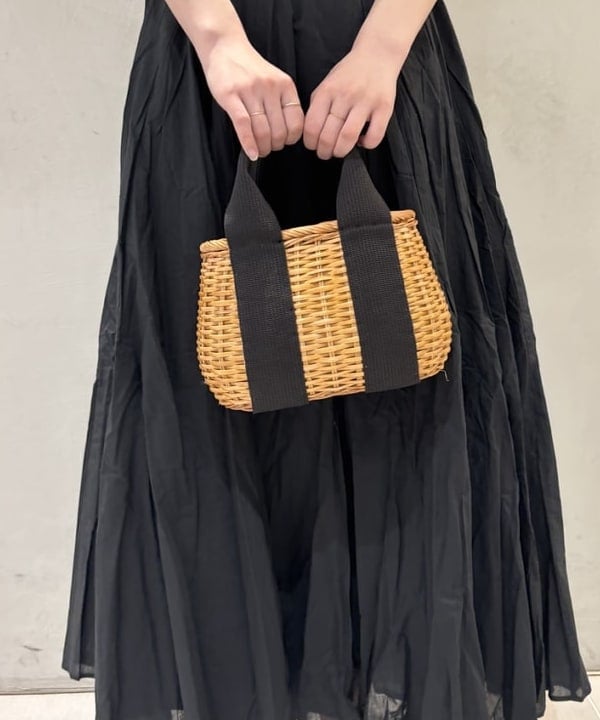 坂本 涼花さんの「BEAMS WOMEN｜MARIHA / 月の夢 ソリッド ワンピース」を使ったコーディネート