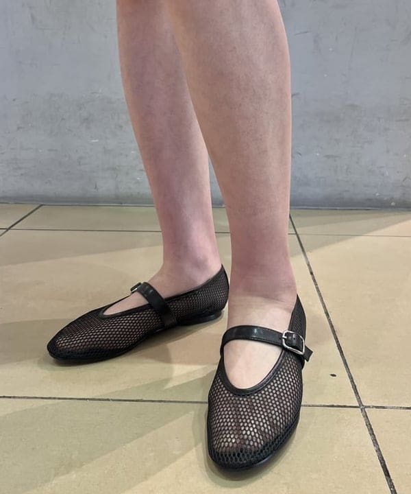 神坂 莉子さんの「BEAMS WOMEN｜フリル ビジュー カゴ バッグ」を使ったコーディネート