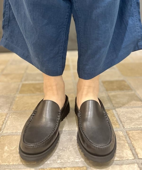 木村 梨香さんの「BEAMS WOMEN｜ドット オープン カラー ショートスリーブ」を使ったコーディネート