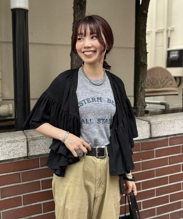 SHINAGAWAさんの「BEAMS WOMEN｜ATOLASOLAS / ear cuffs 3p」を使ったコーディネート