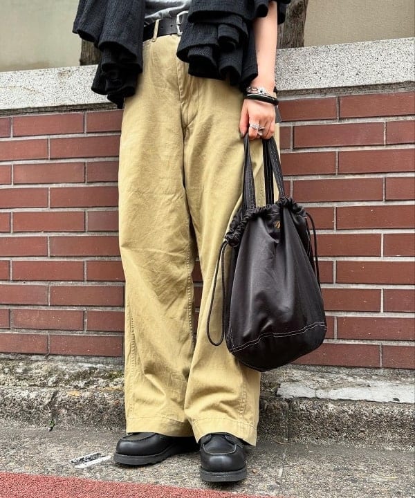 SHINAGAWAさんの「BEAMS WOMEN｜ATOLASOLAS / ear cuffs 3p」を使ったコーディネート