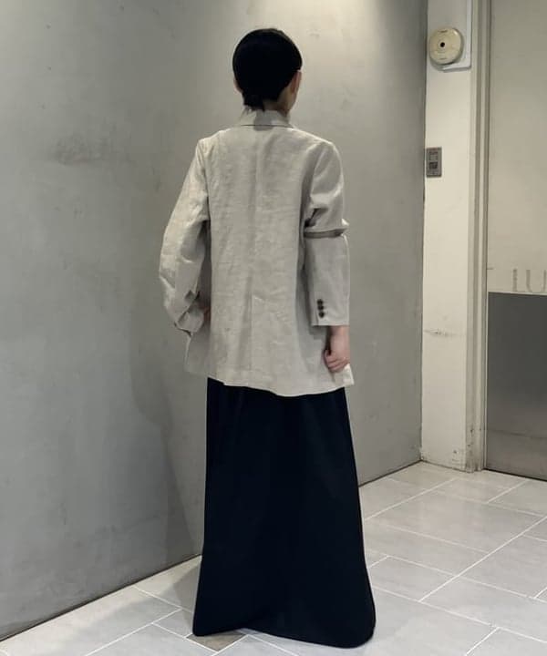 野村 美紅さんの「BEAMS WOMEN｜ダブルブレスト リネン ジャケット」を使ったコーディネート