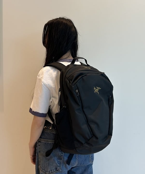 清水 彩乃さんの「BEAMS WOMEN｜【別注】BOW WOW / RINGER T-shirt」を使ったコーディネート