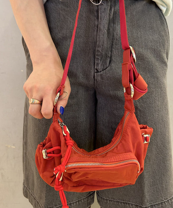 ナカノ アイさんの「BEAMS WOMEN｜FARAH / No Tuck Wide Shorts」を使ったコーディネート