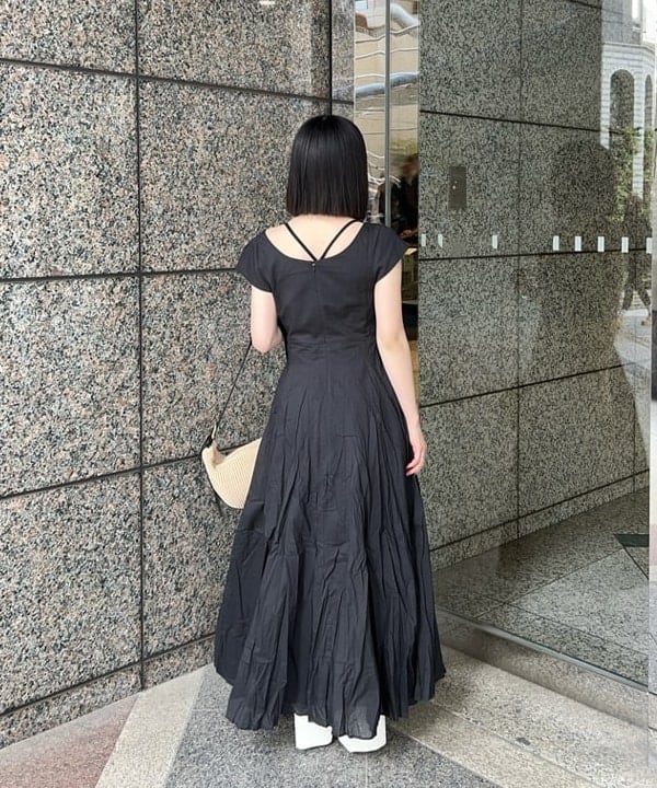 大槻 まひろさんの「BEAMS WOMEN｜■MARIHA / 月の夢 ソリッド ワンピース」を使ったコーディネート