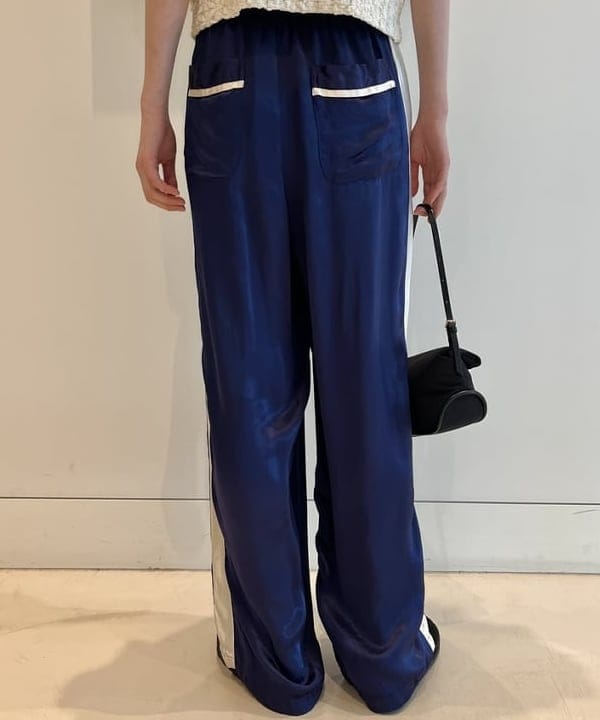 神坂 莉子さんの「BEAMS WOMEN｜」を使ったコーディネート