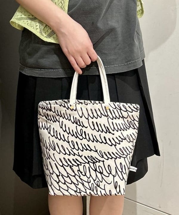 早川 萌子さんの「BEAMS WOMEN｜レース クロップド シャツ」を使ったコーディネート