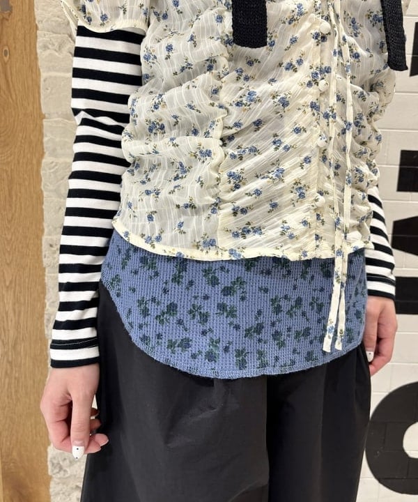 amaさんの「BEAMS WOMEN｜ジップ ヘムカーブ パンツ」を使ったコーディネート