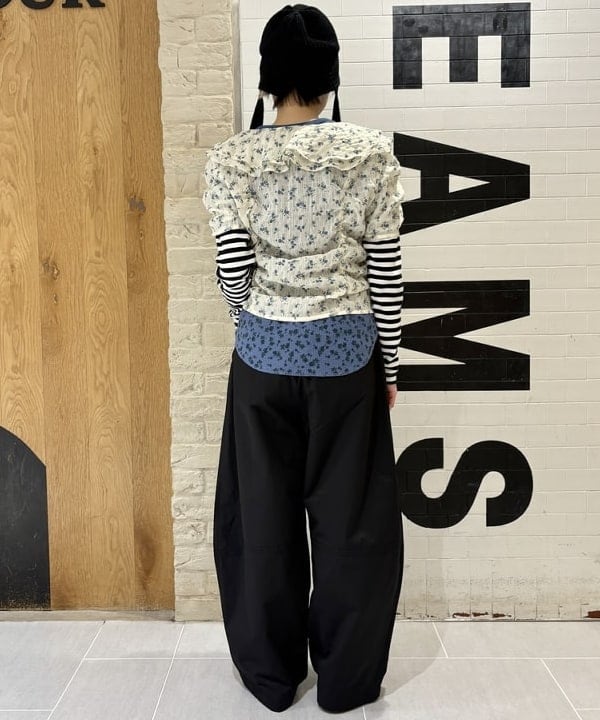 amaさんの「BEAMS WOMEN｜ジップ ヘムカーブ パンツ」を使ったコーディネート