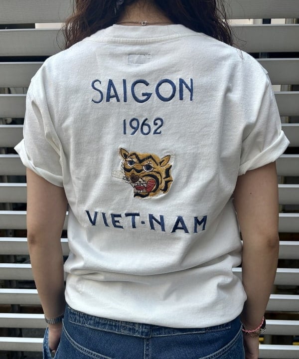 チナツさんの「BEAMS WOMEN｜ARROW NOVELTY / 別注 コンチョ コンビ ブレスレット」を使ったコーディネート