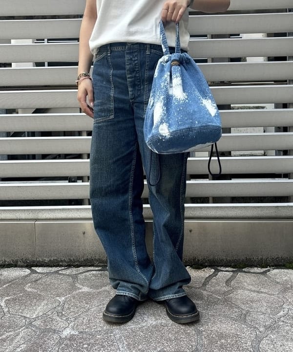 チナツさんの「BEAMS WOMEN｜ARROW NOVELTY / 別注 コンチョ コンビ ブレスレット」を使ったコーディネート