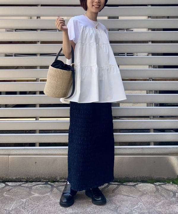 イナダさんの「BEAMS WOMEN｜コンビ ティアード プルオーバー」を使ったコーディネート