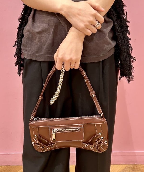 リズさんの「BEAMS WOMEN｜2タック ワイド パンツ」を使ったコーディネート