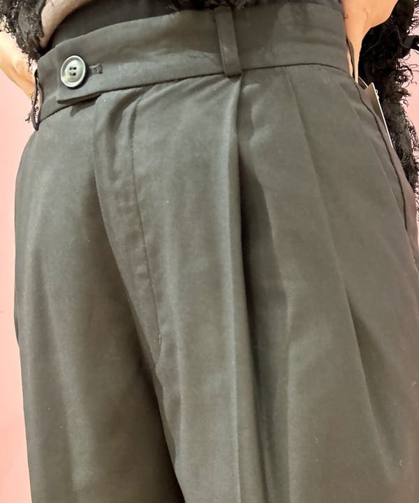 リズさんの「BEAMS WOMEN｜2タック ワイド パンツ」を使ったコーディネート