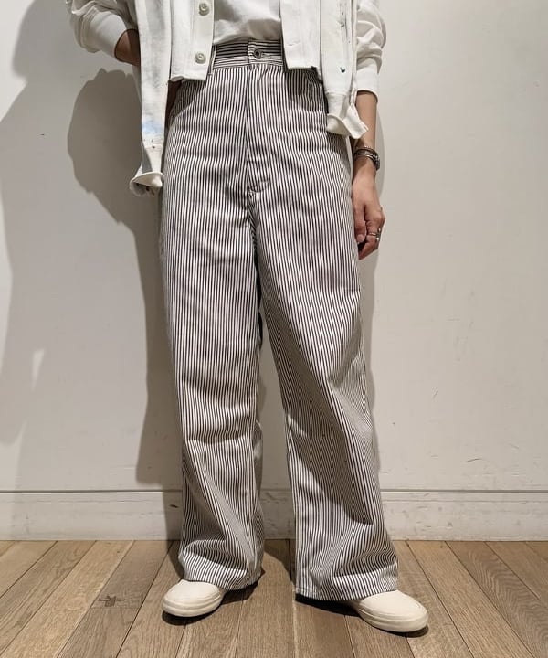 Kaoru Sakumaさんの「BEAMS WOMEN｜カットオフ Vネック カーディガン」を使ったコーディネート