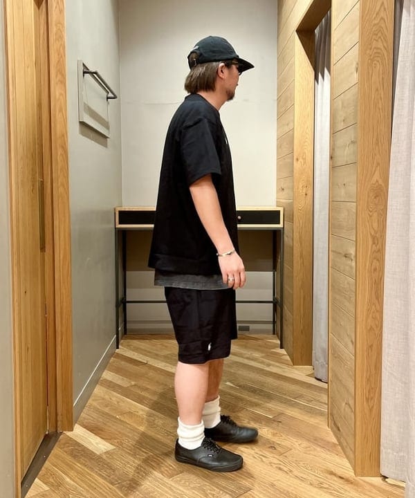 新里 京介さんの「BEAMS WOMEN｜Few / F11」を使ったコーディネート