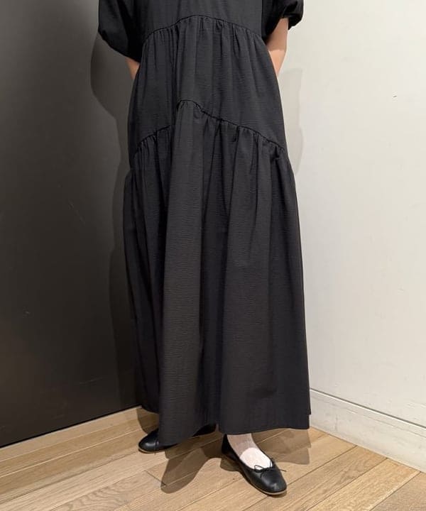 Ito_ririkaさんの「BEAMS WOMEN｜サッカー パフスリーブ Vネック ワンピース」を使ったコーディネート