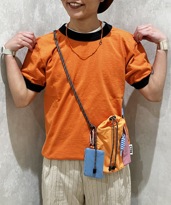 土田 達也さんの「BEAMS WOMEN｜CTRL FREAK / ナイロン ハンディ ショルダー」を使ったコーディネート