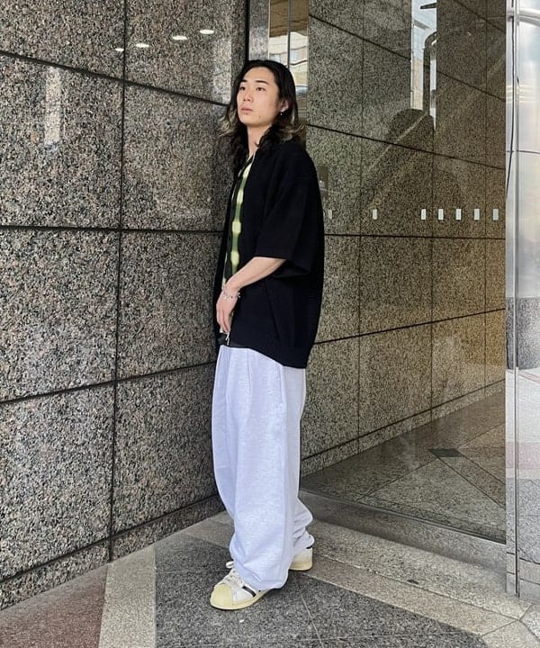 菊田 悠さんの「BEAMS WOMEN｜メッシュ ニット ポロシャツ」を使ったコーディネート