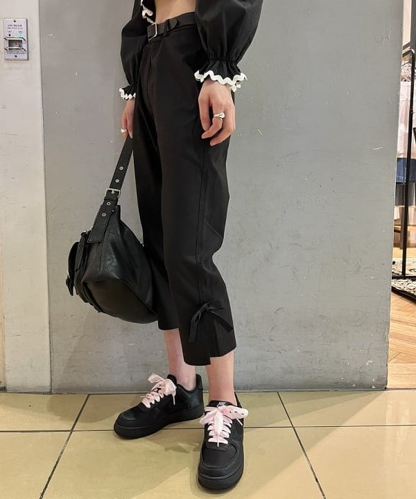 神坂 莉子さんの「BEAMS WOMEN｜Wポケット バッグ」を使ったコーディネート