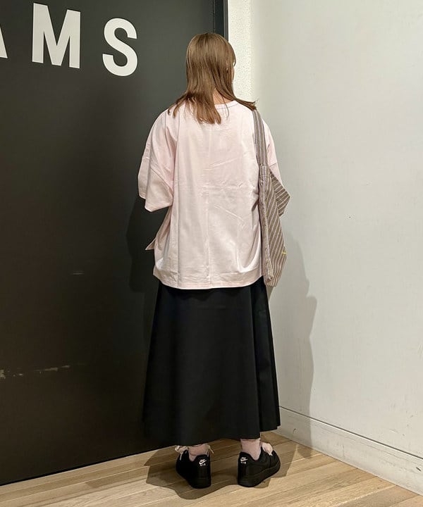早川 萌子さんの「BEAMS WOMEN｜【別注】Champion / ショートスリーブ Tシャツ」を使ったコーディネート