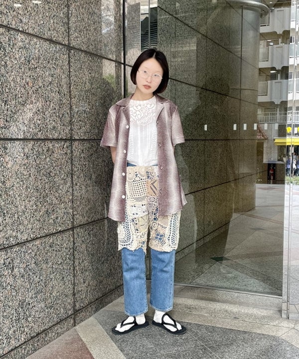 水野 萌香さんの「BEAMS WOMEN｜OAS / Merlot Echo Cuba Net Shirt」を使ったコーディネート