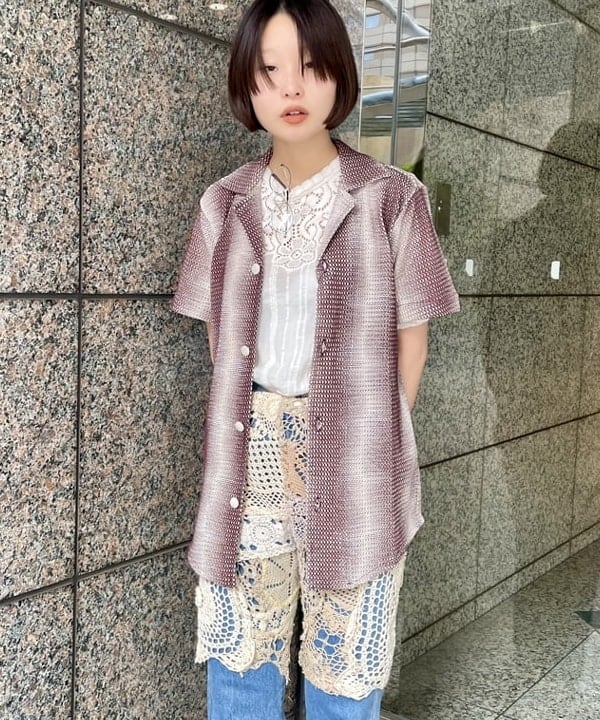 水野 萌香さんの「BEAMS WOMEN｜OAS / Merlot Echo Cuba Net Shirt」を使ったコーディネート
