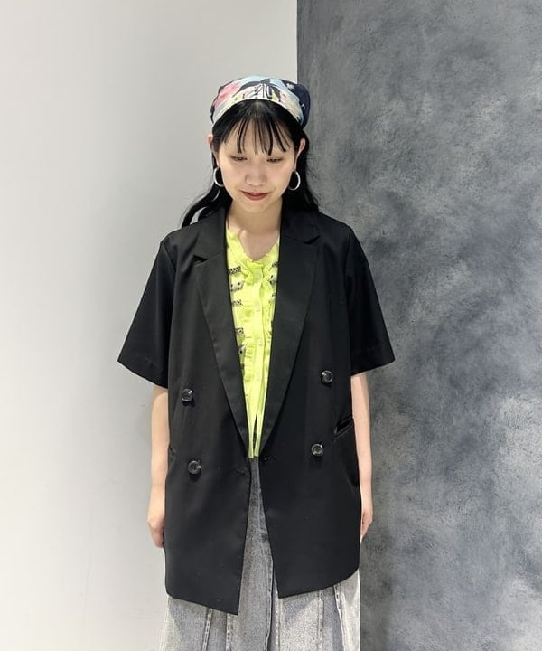 SAEさんの「BEAMS WOMEN｜4ボタン ダブル ハーフスリーブ ジャケット」を使ったコーディネート