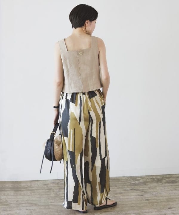 SANOさんの「BEAMS WOMEN｜リネン ビスチェ .M」を使ったコーディネート