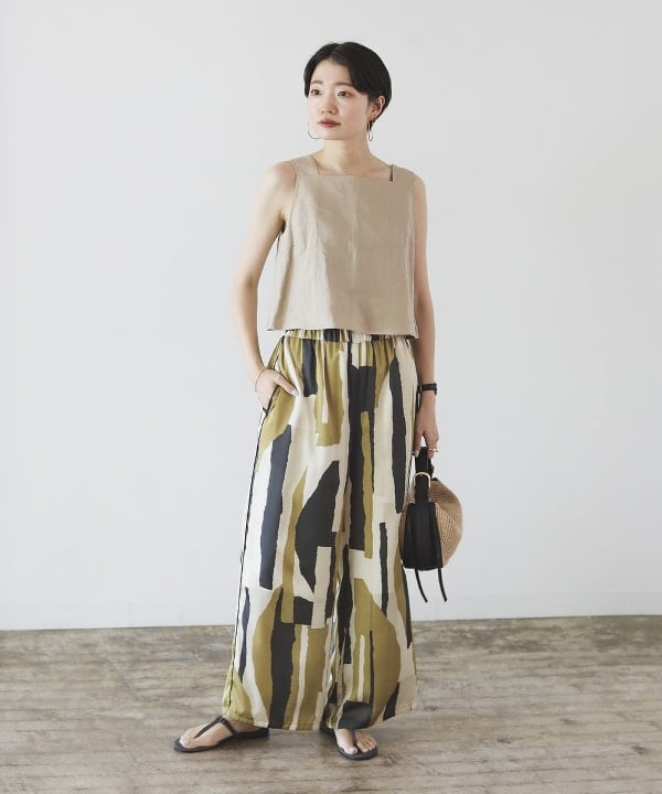SANOさんの「BEAMS WOMEN｜リネン ビスチェ .M」を使ったコーディネート