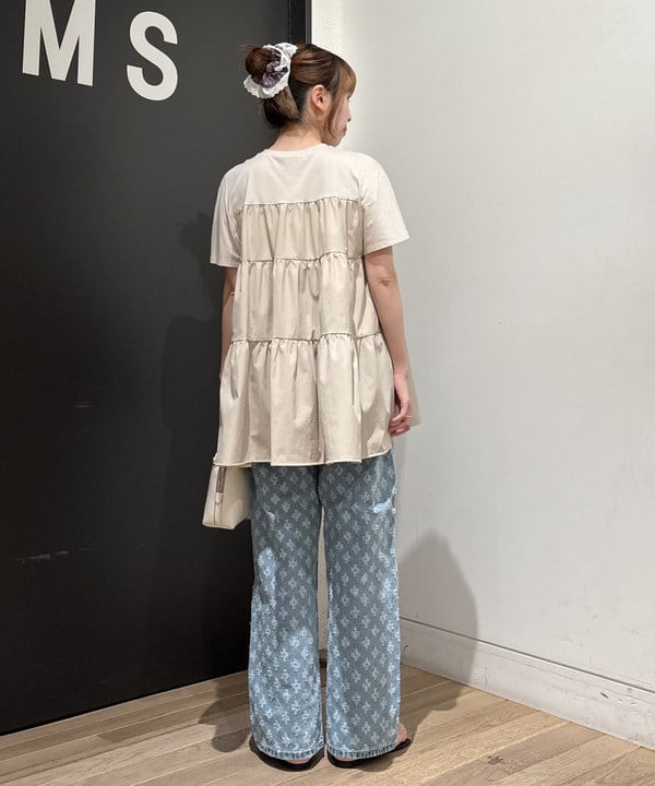 makita mikaさんの「BEAMS WOMEN｜コンビ ティアード プルオーバー」を使ったコーディネート